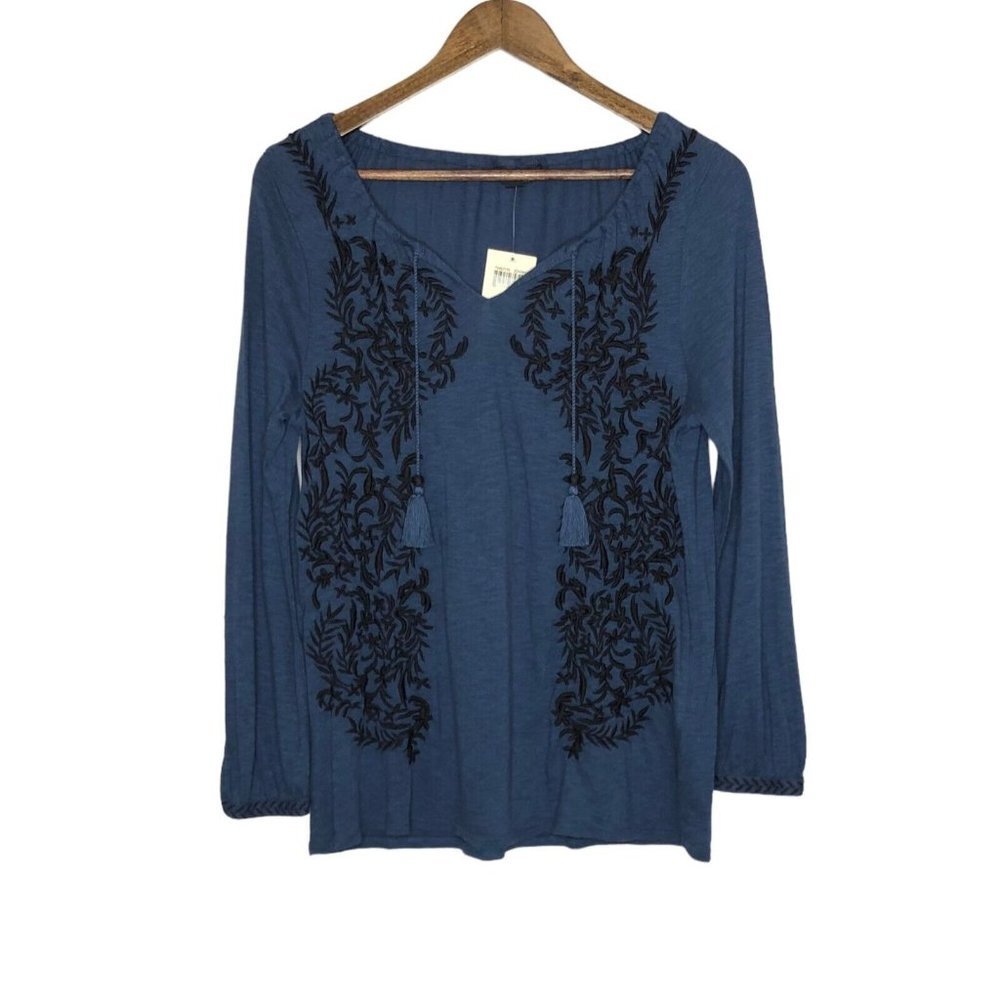 Lucky Brand NWT Blue Long Sleeve Embroidered Top‎ Size Medium Cotton/Modal Blend